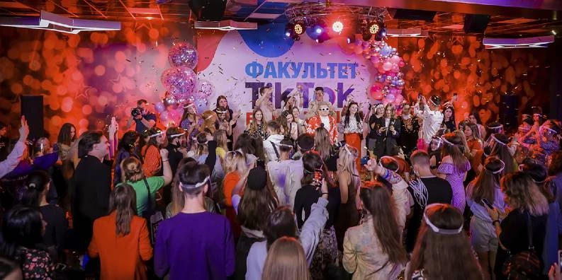 Первый в мире факультет TikTok открыли в Киевском национальном университете культуры и искусств