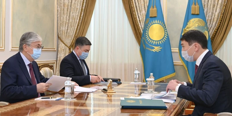 Президент Казахстана поручил принять меры по регулированию майнинга