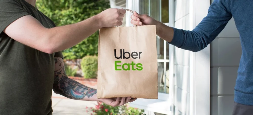 Новая функция Uber Eats позволит разделить счет между друзьями