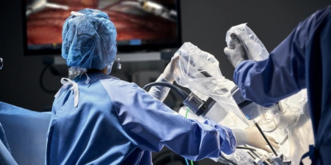 Объем рынка хирургических роботов к 2030 году достигнет $18 млрд