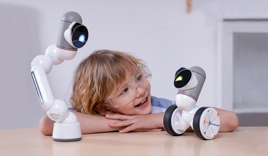 Производитель роботов для детей Keyi выходит на мировой рынок