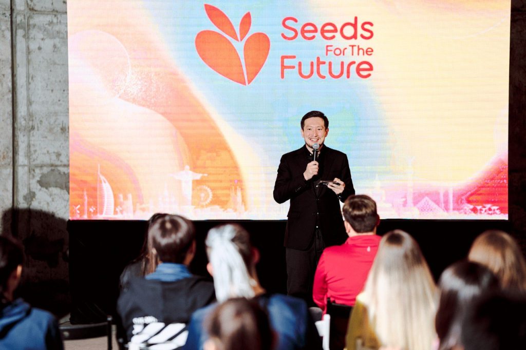 30 казахстанских студентов начали обучение по глобальной программе Huawei «Seeds for the Future 2022»