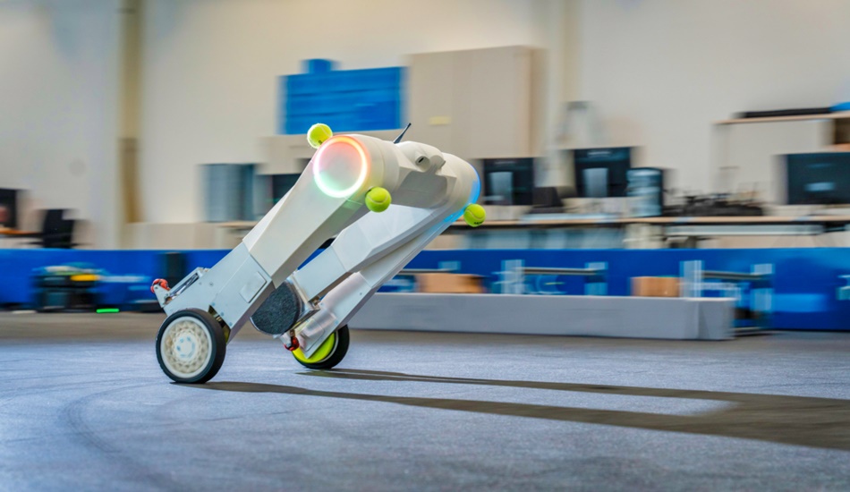 Двухколесный робот evoBOT проходит испытания в аэропорту Мюнхена