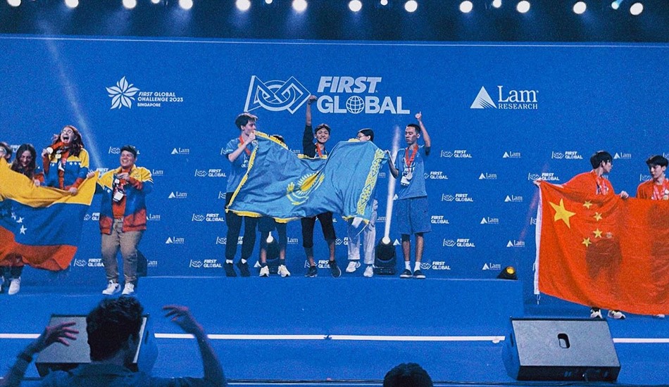 Казахстанские школьники победили в чемпионате по робототехнике