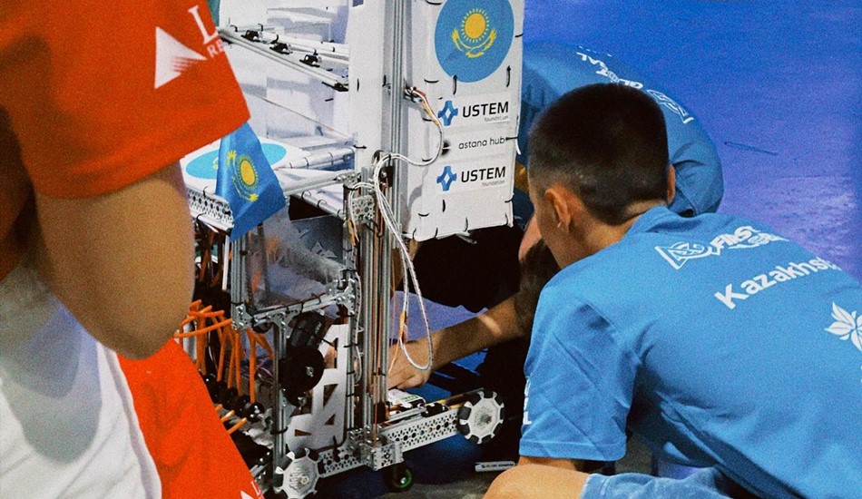 Казахстанские школьники победили в чемпионате по робототехнике