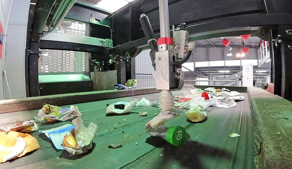 Стартап ZenRobotics представил роботов-сортировщиков мусора