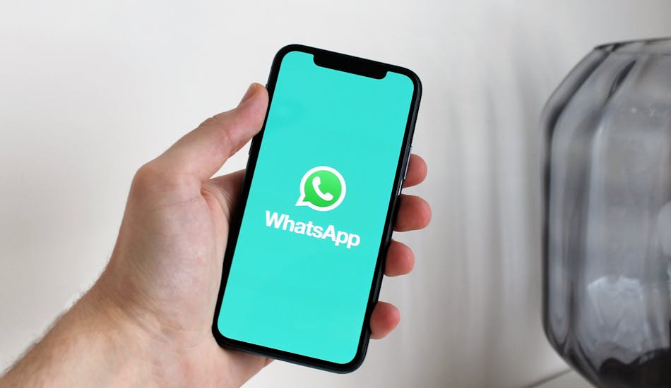 Whatsapp "рухнул". Глобальный сбой в Meta