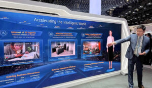 Huawei Cloud MWC 2025 көрмесінде: AI-Native-ді жеделдету, жаңа бизнес мүмкіндіктерін ашу