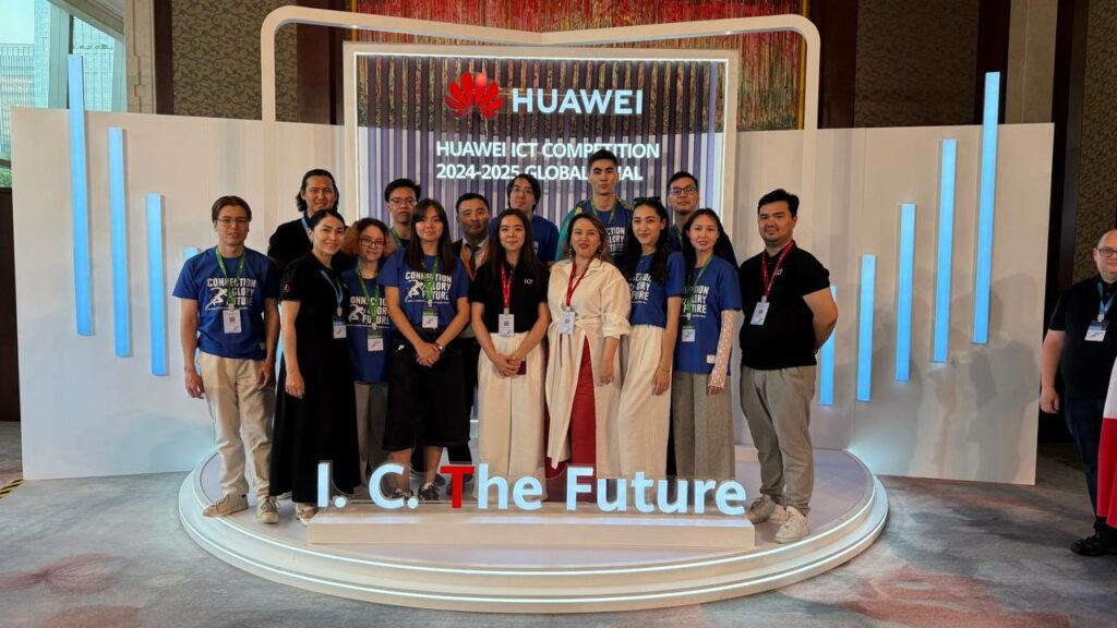 Это триумф: студенты из Казахстана стали лучшими на Huawei ICT Competition в Китае