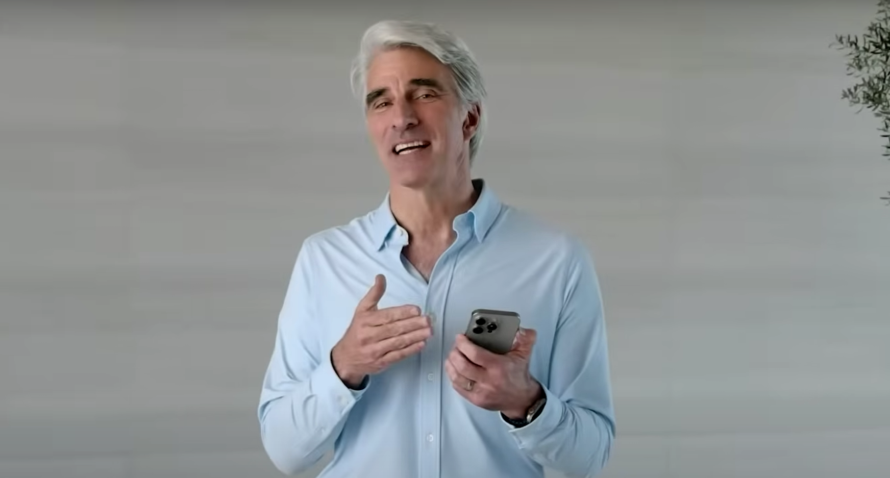 "Не готовы к ИИ-революции": Apple теряет миллиарды из-за Siri
