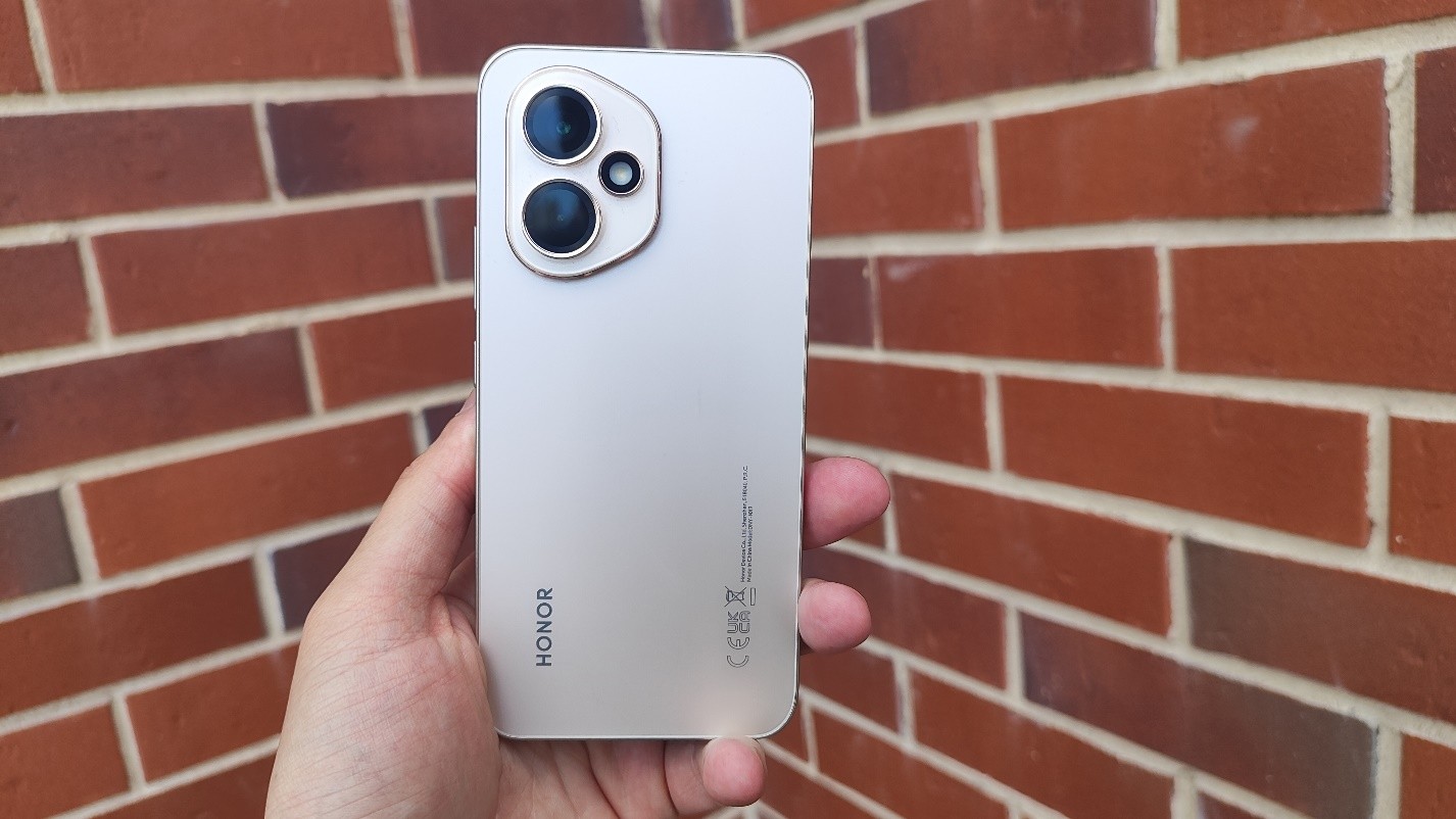 Обзор HONOR 400: камера, экран, заряд и интеллект в одном устройстве