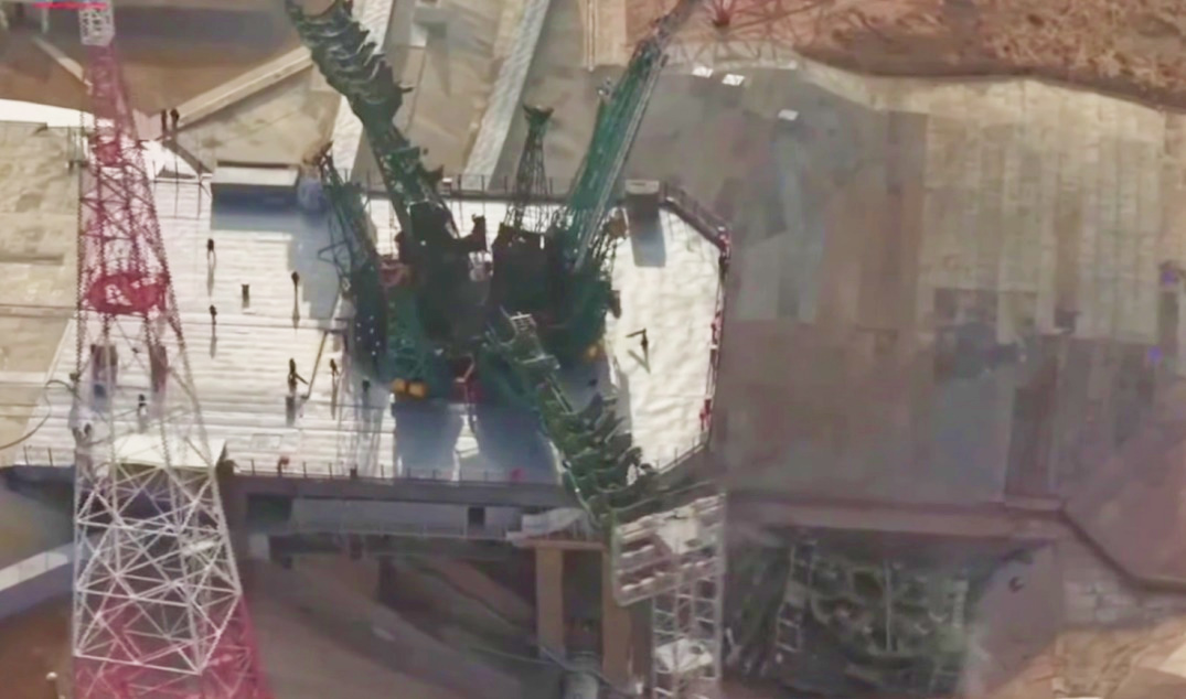 стартовый стол