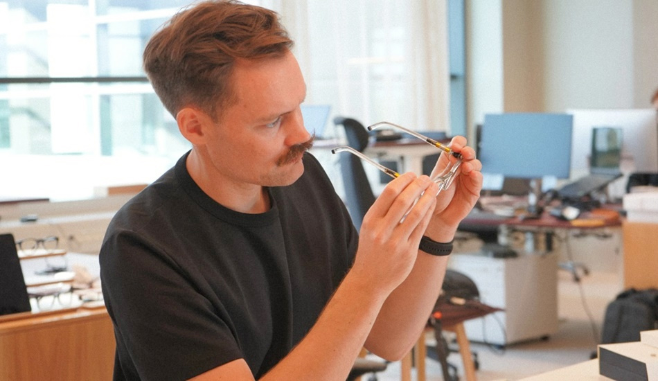 Стартап IXI представил очки с автофокусом IXI