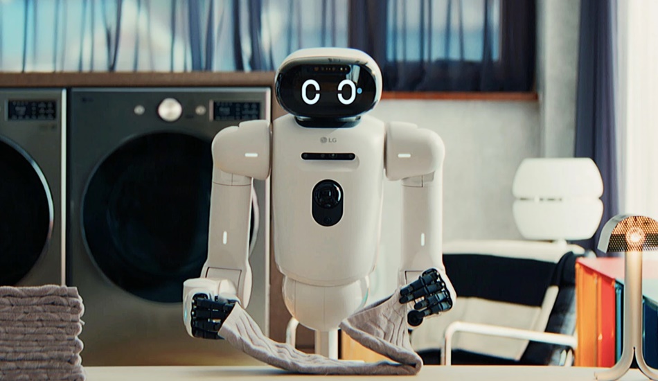 Следит за детьми, питомцами и знает весь дом – представлен ИИ-пылесос CLOiD