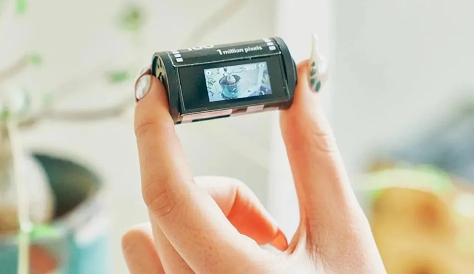 Новые стеклянные накопители от Microsoft хранят данные 10 000 лет