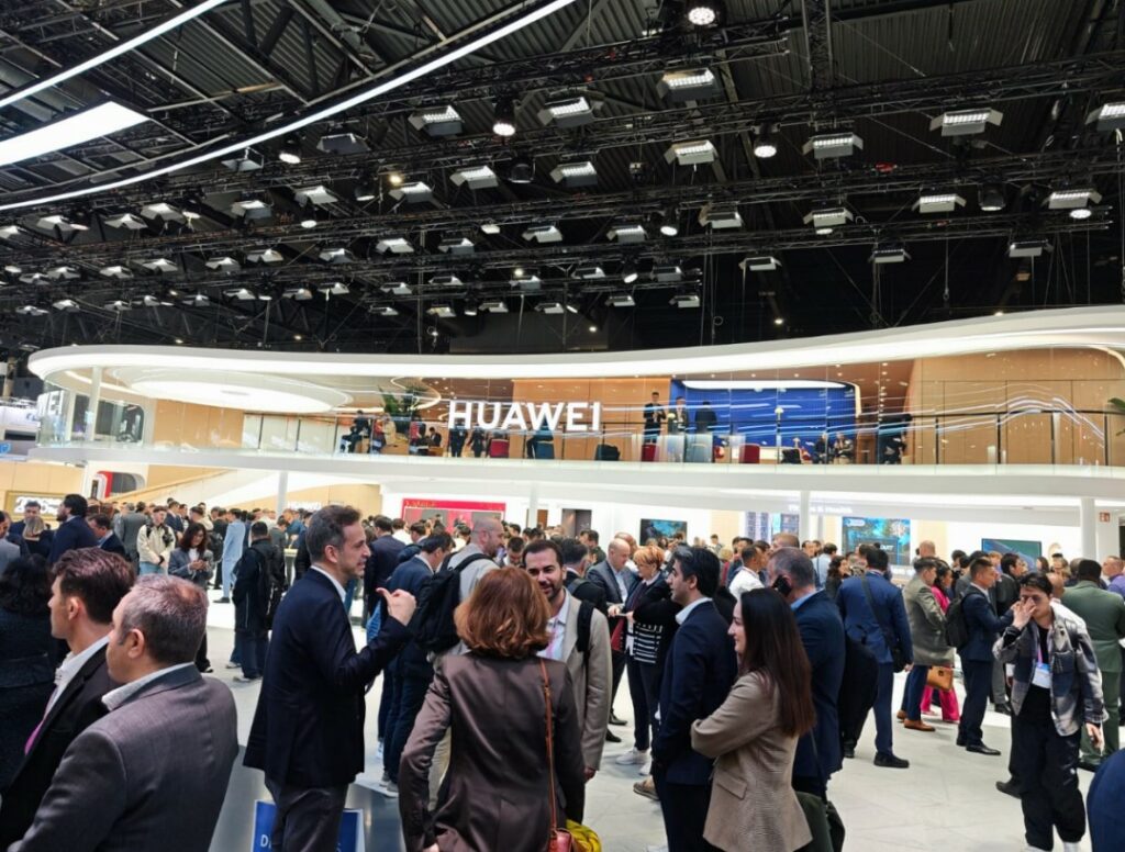 Huawei на MWC 2026: эра Agentic MBB и интеллектуальных сетей