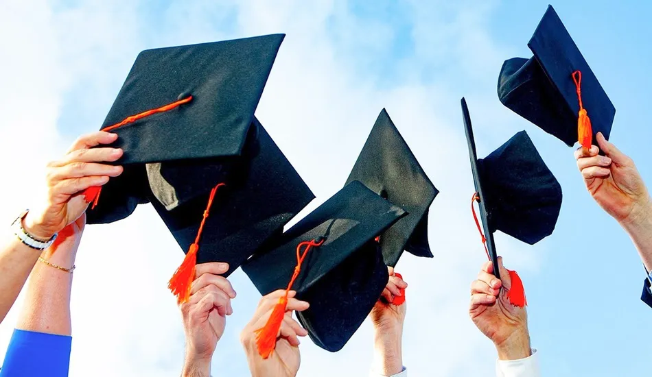 выпускники вузов